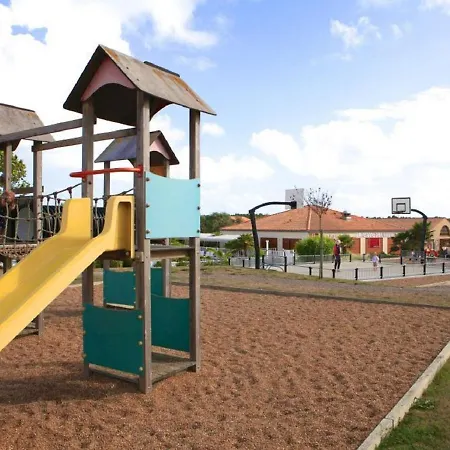 Large, Detached With A Dishwasher, 800 M From The Sea Château-dʼOlonne